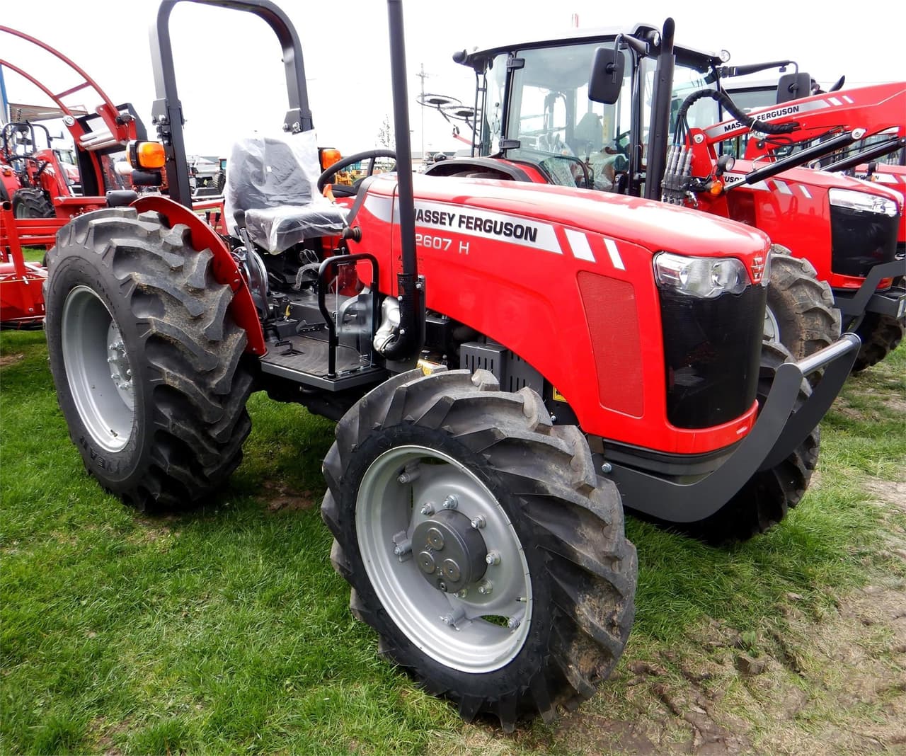 Massey Ferguson 2607H