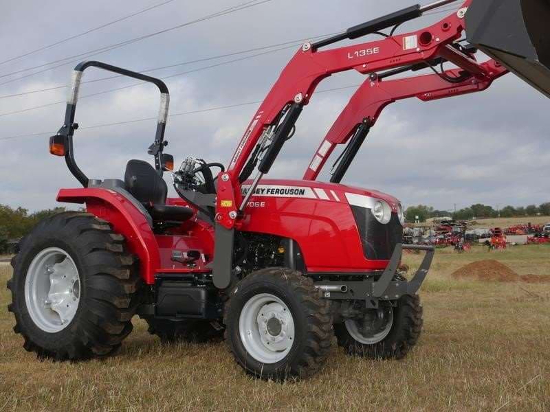 Massey Ferguson 2706E