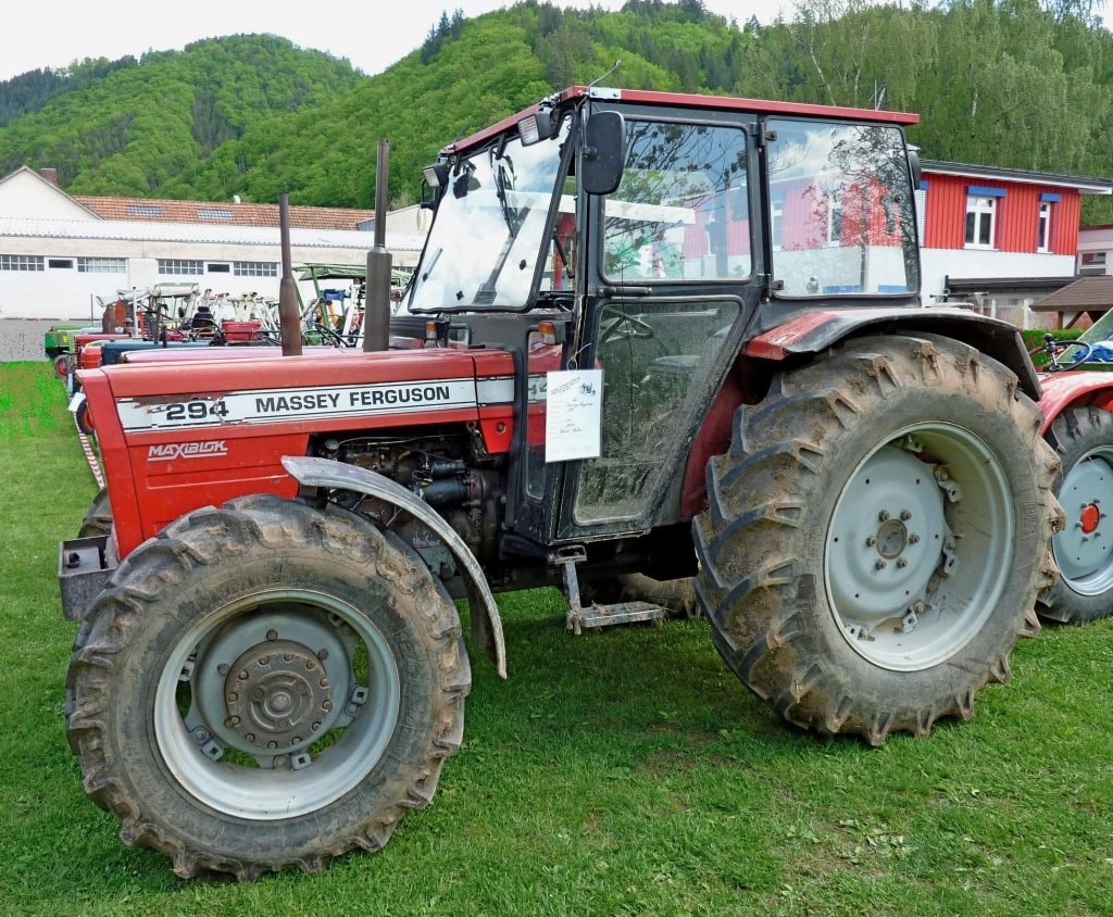 Massey Ferguson 294