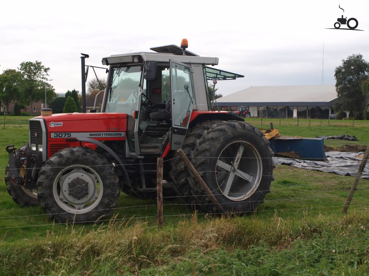 Massey Ferguson 3075