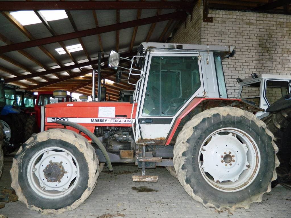 Massey Ferguson 3090