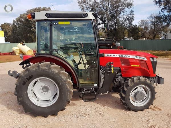 Massey Ferguson 3710F