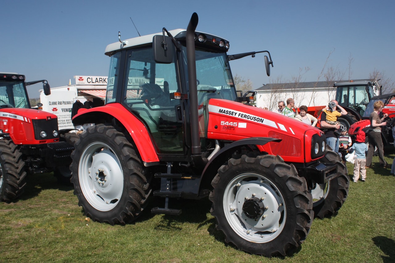 Massey Ferguson 5445 Tier III