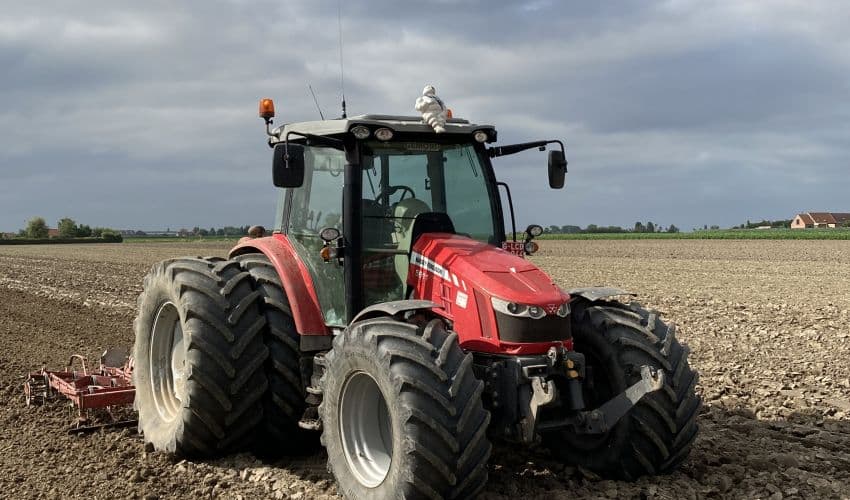 Massey Ferguson 5611