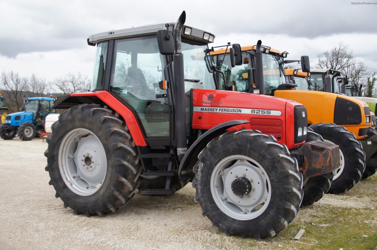 Massey Ferguson 6255
