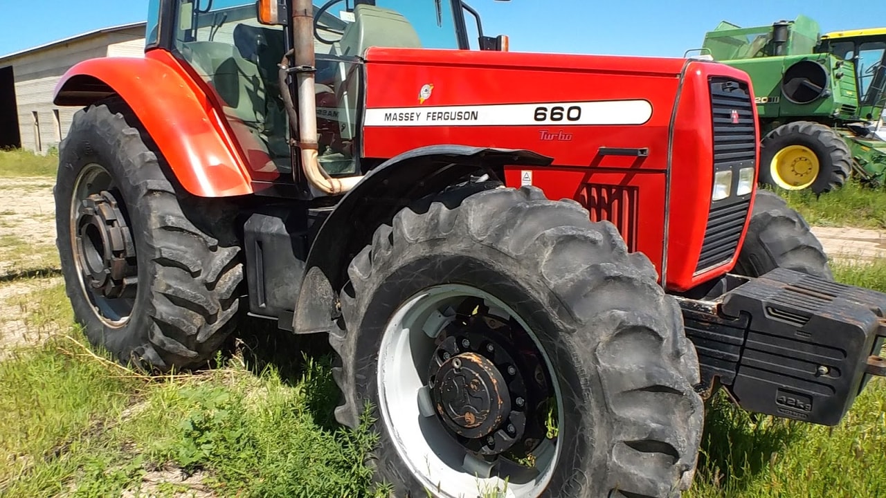 Massey Ferguson 660