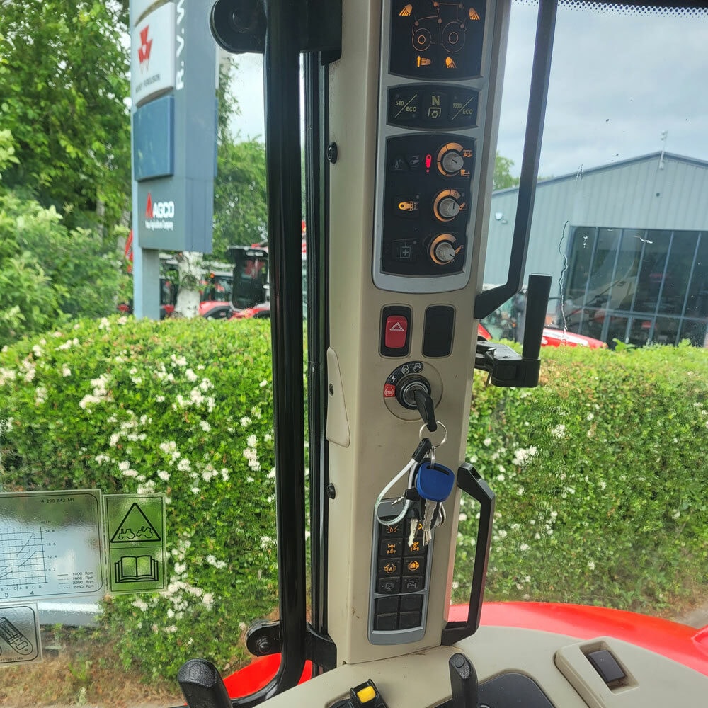 Massey Ferguson 6615 DYNA 4