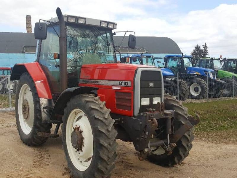 Massey Ferguson 8110