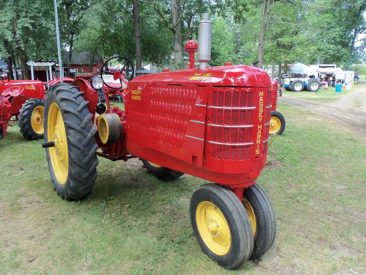 Massey-Harris 101 Super