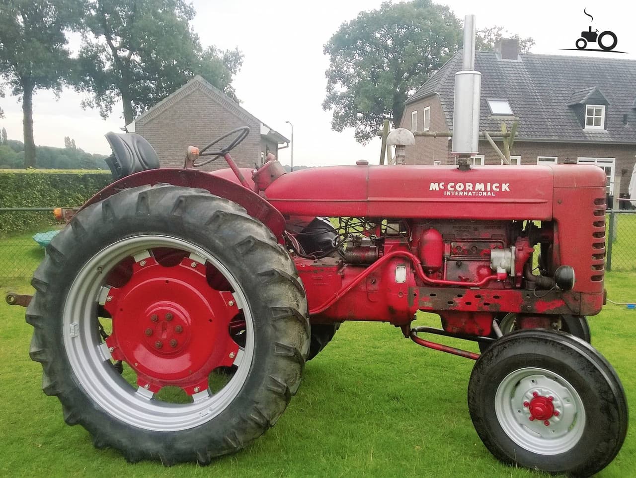 McCormick-Deering B-450