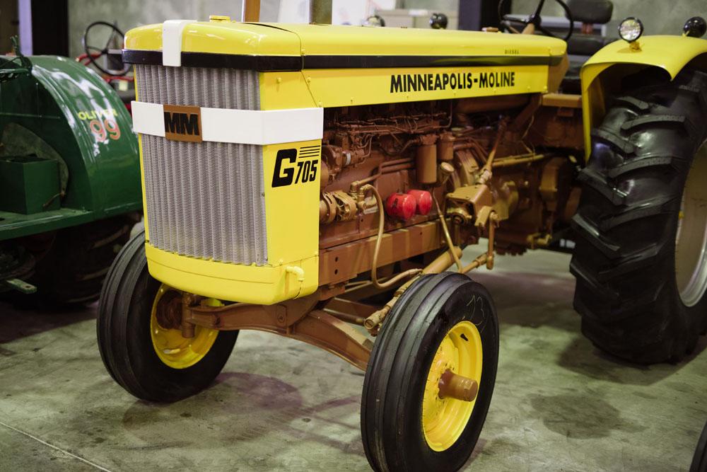 Minneapolis-Moline G705