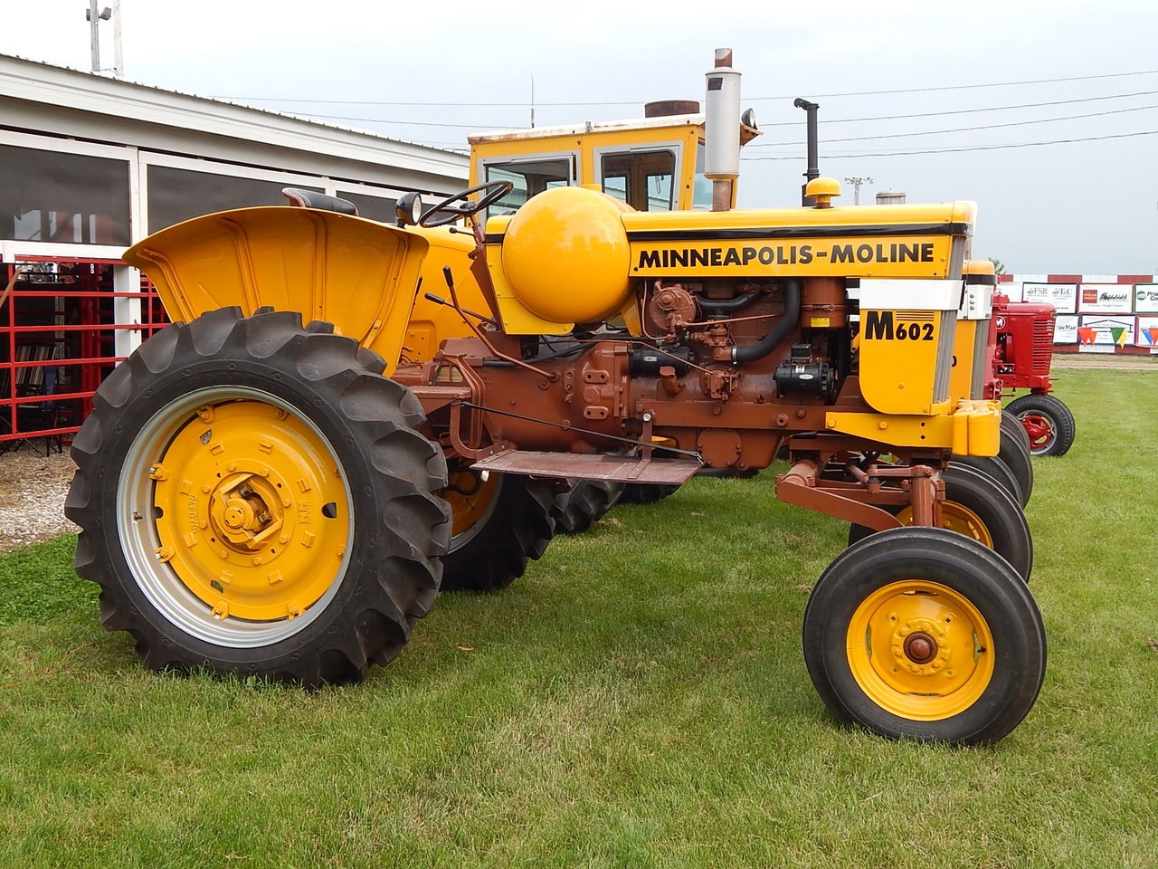 Minneapolis-Moline M-602