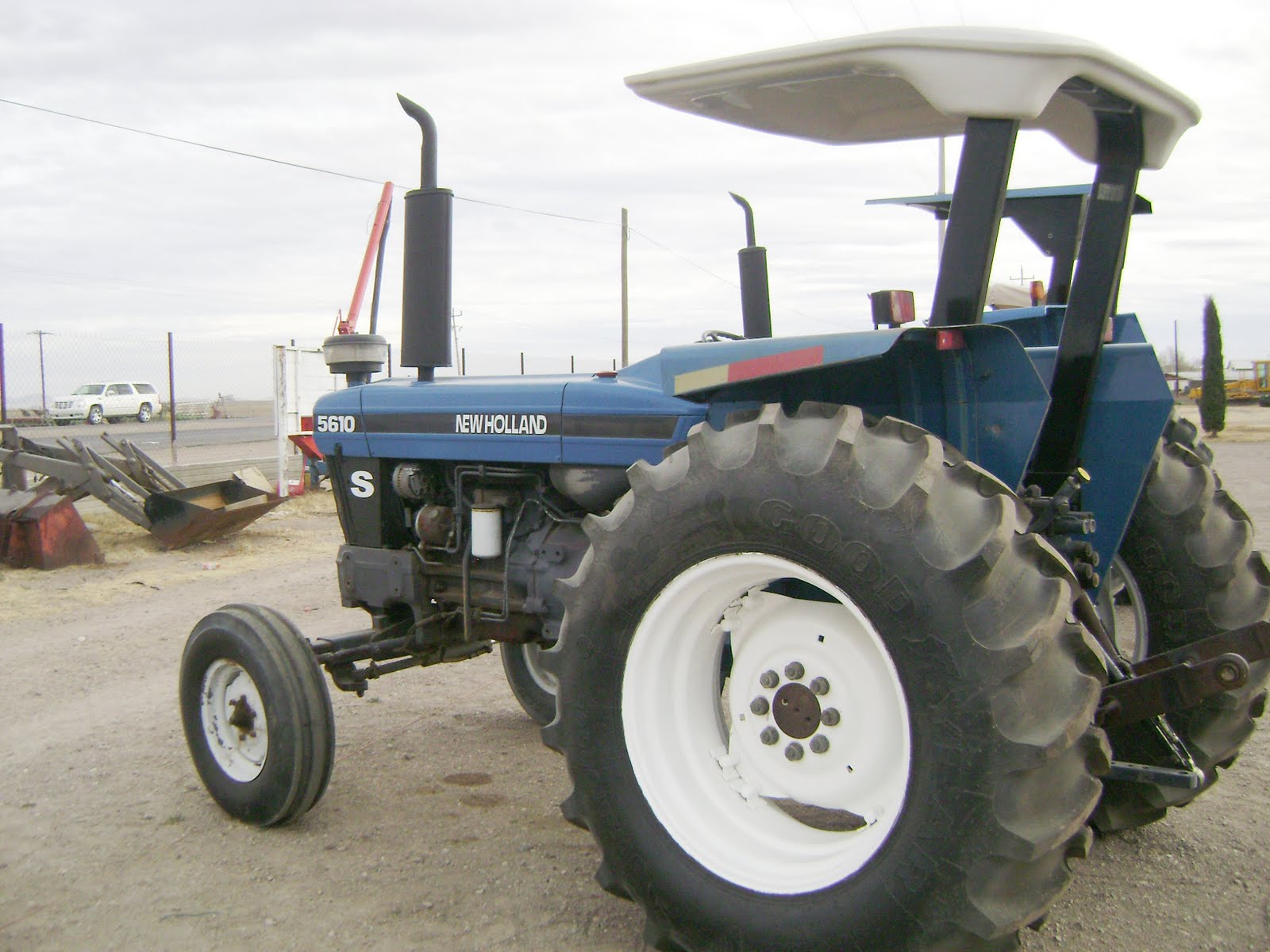 New Holland 5610