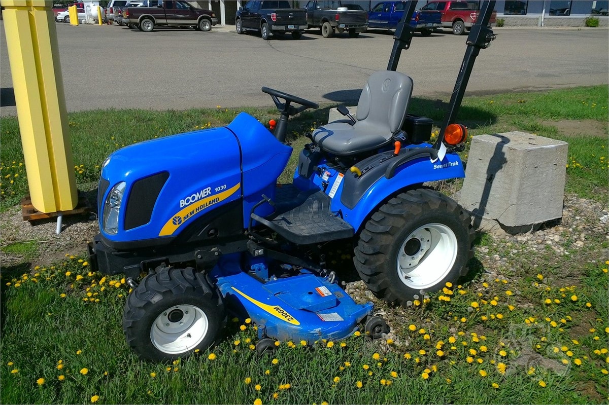 New Holland Boomer 1030