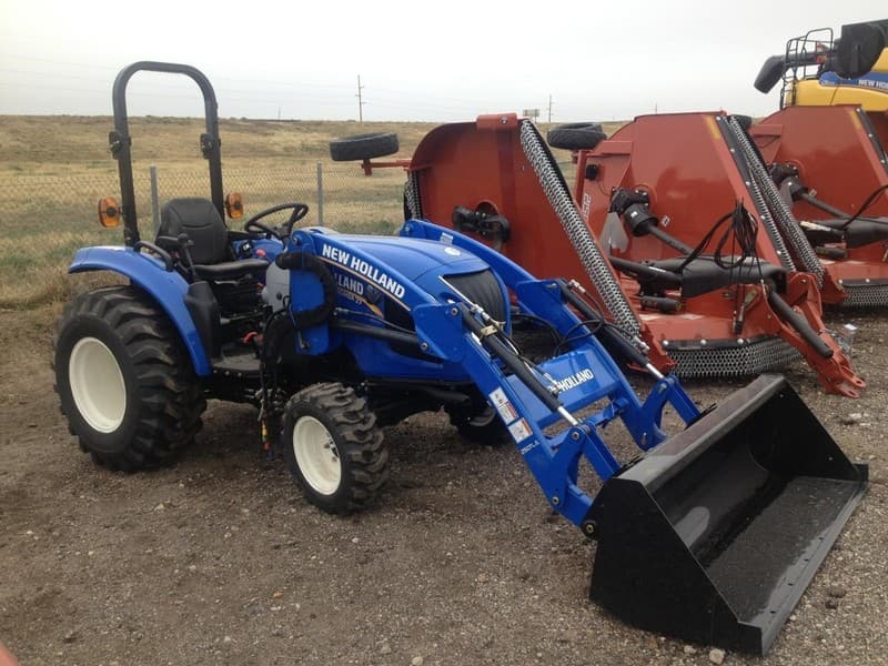 New Holland Boomer 37