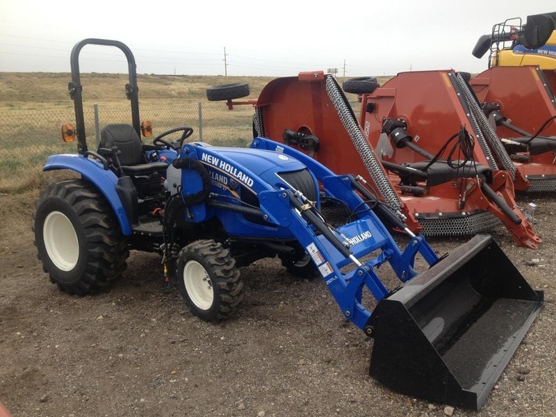 New Holland Boomer 37