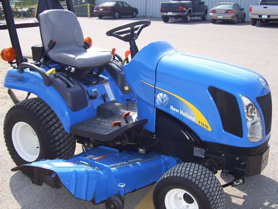 New Holland T1010