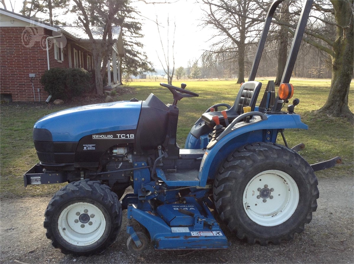 New Holland TC18