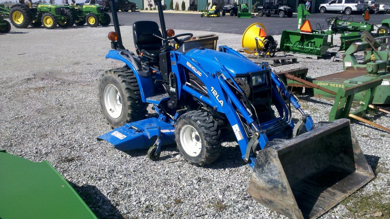 New Holland TC24D
