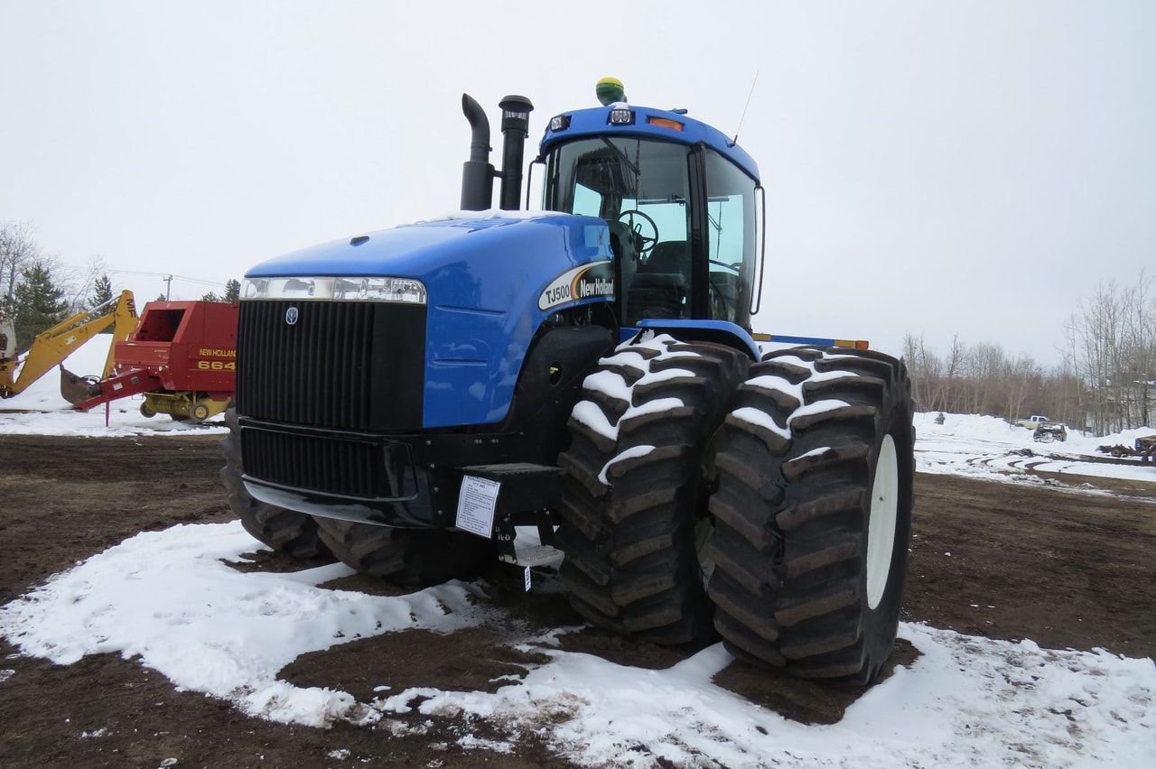 New Holland TJ500