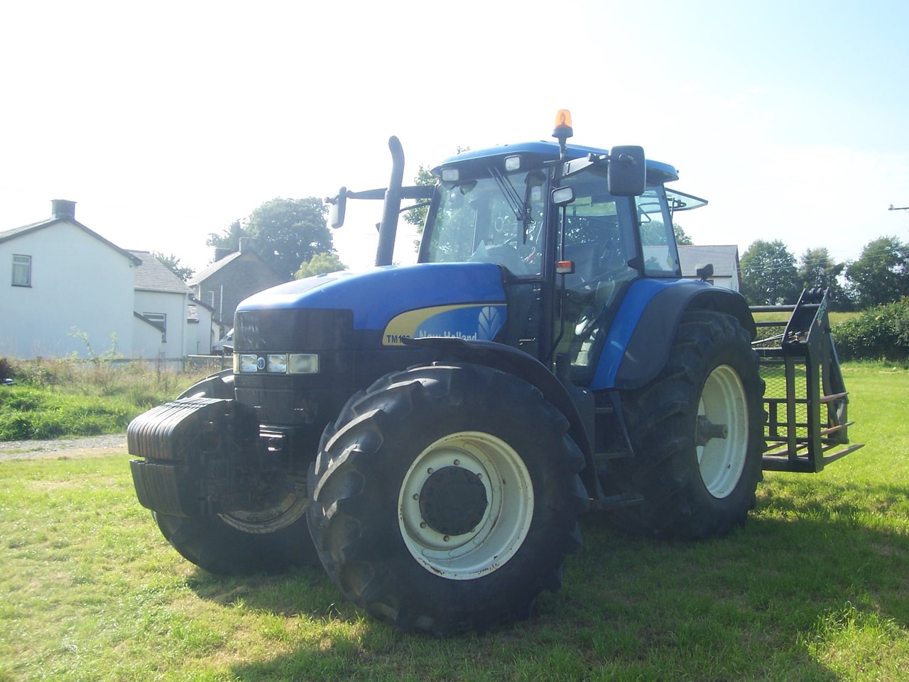 New Holland TM190