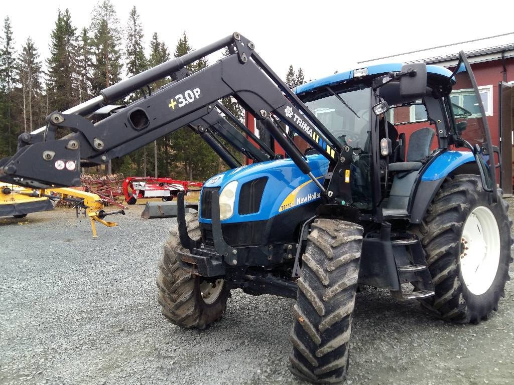 New Holland TS110A