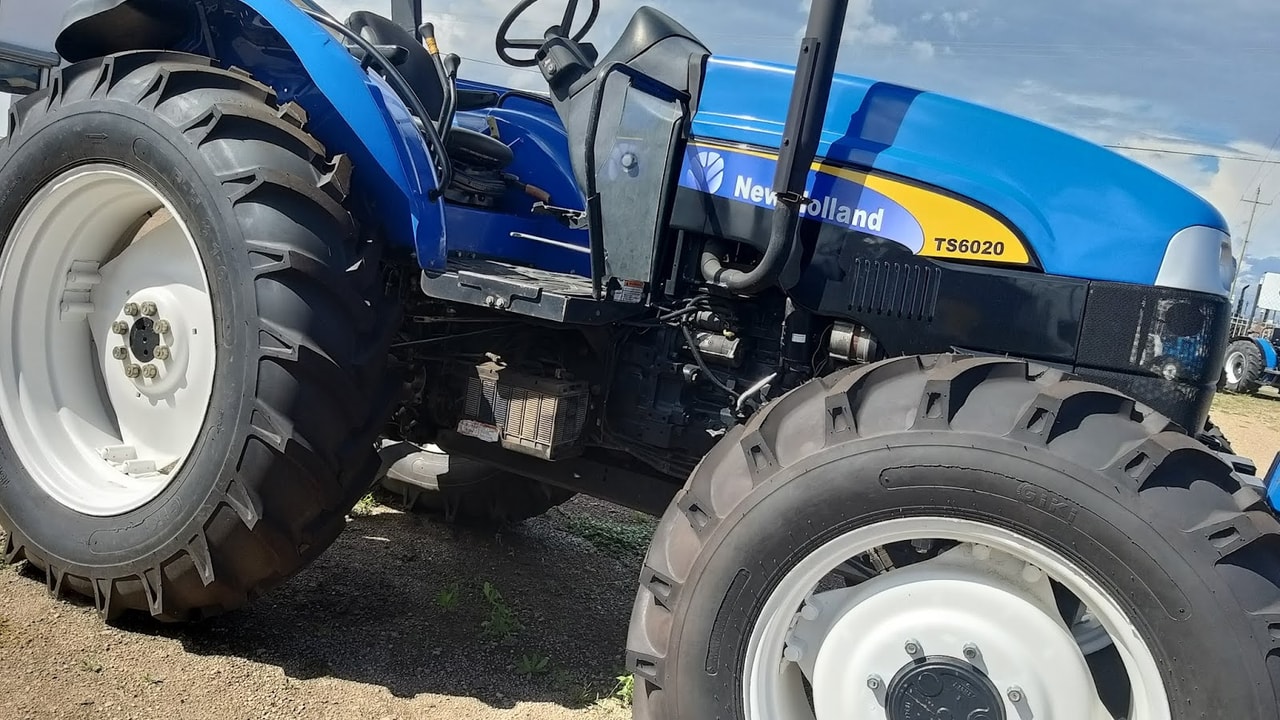 New Holland TS6020