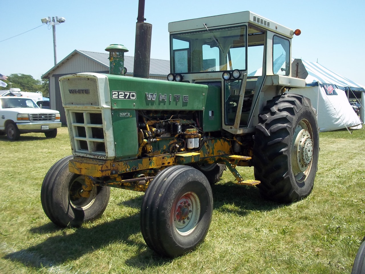 Oliver 2270