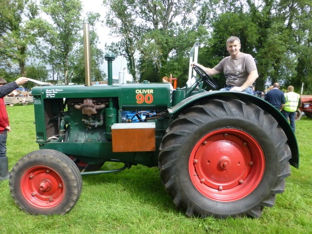 Oliver 90