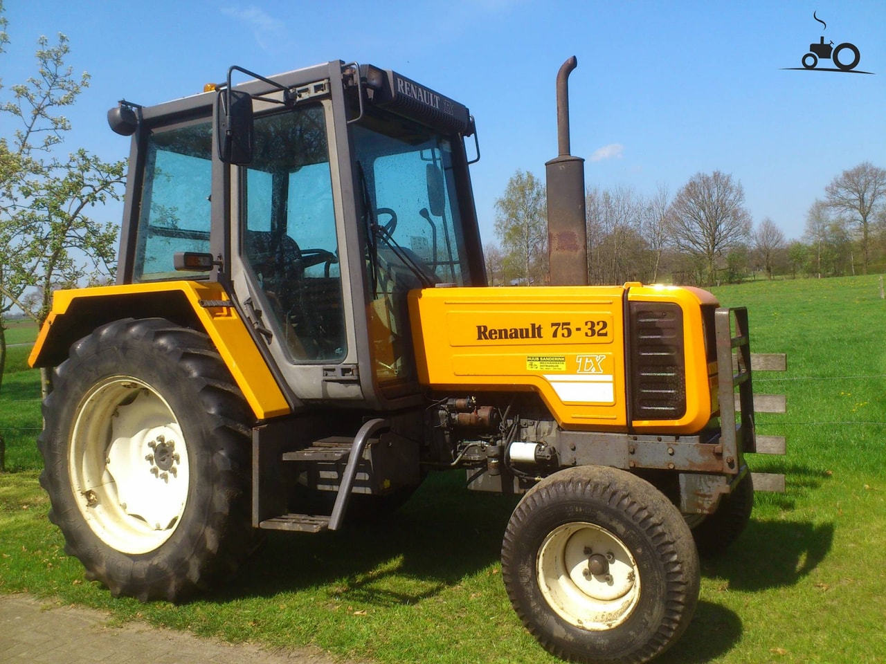 Renault 75-32 MX
