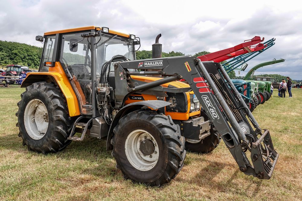 Renault Ceres 320
