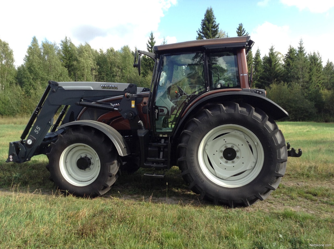 Valtra N141 HiTech