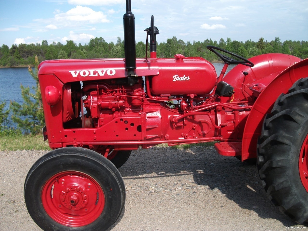 Volvo T320 Buster